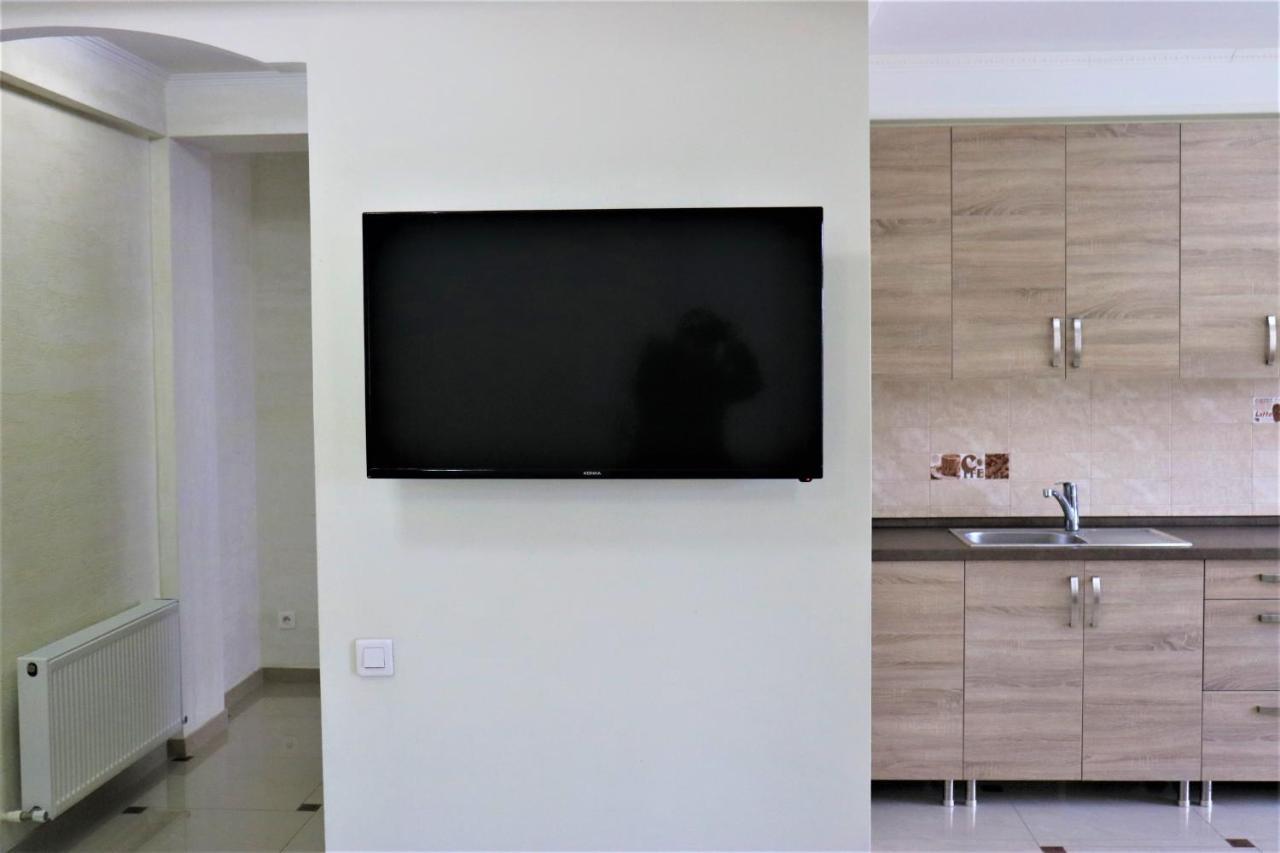 2 Bedroom And Living In Center Of On Armeneasca Street Chişinău